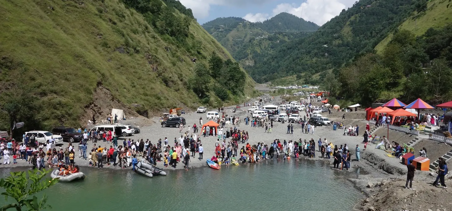 Samundar Katha Lake surrounded by beautiful mountains