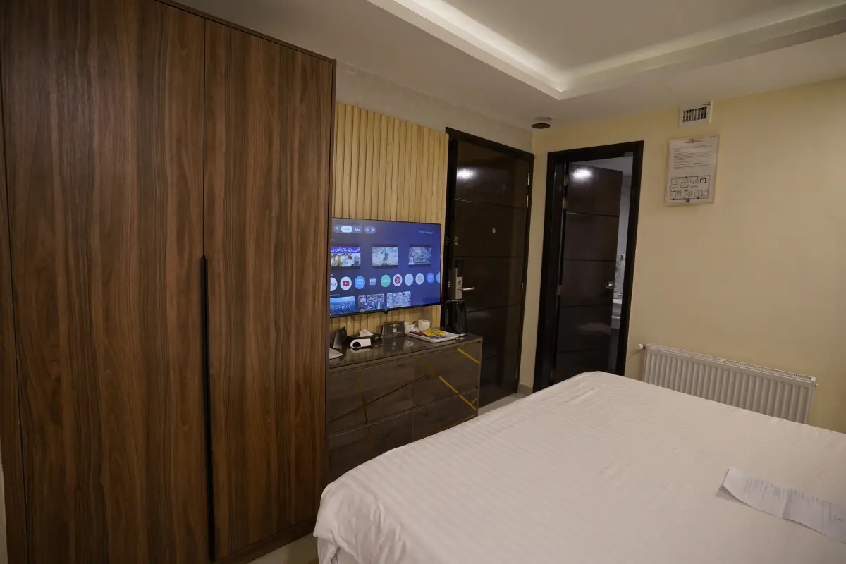 Deluxe room image