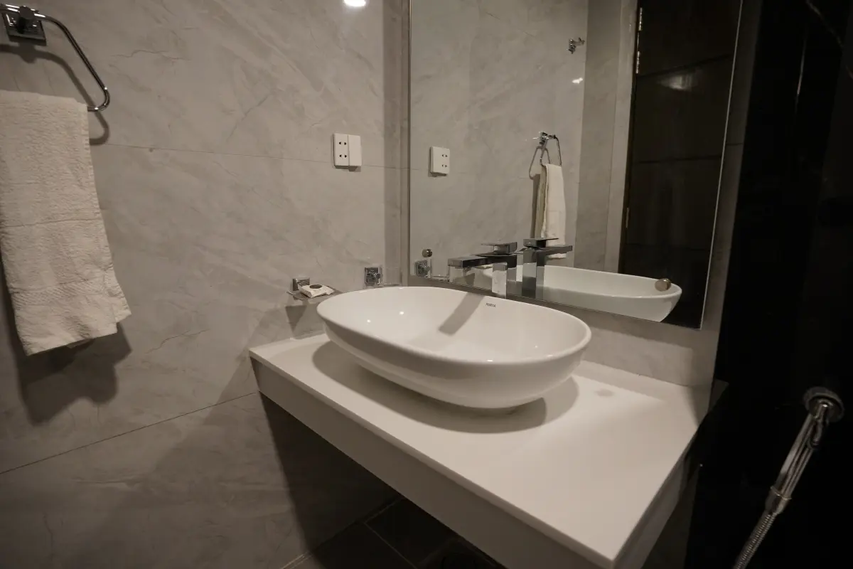 Standard Room with modern bathroom amenities