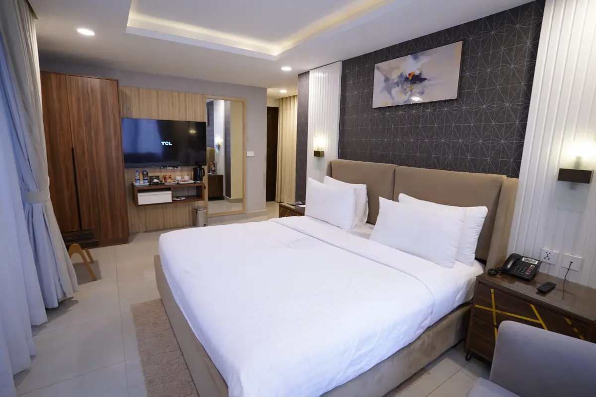 Studio Room with card scan room key for privacy and secuity